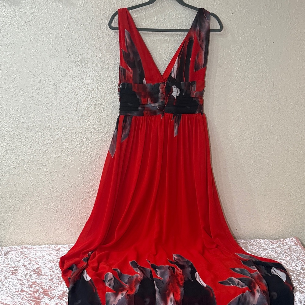 Ever Pretty Red and Black V-Neck Maxi Dress - Picture 4 of 9